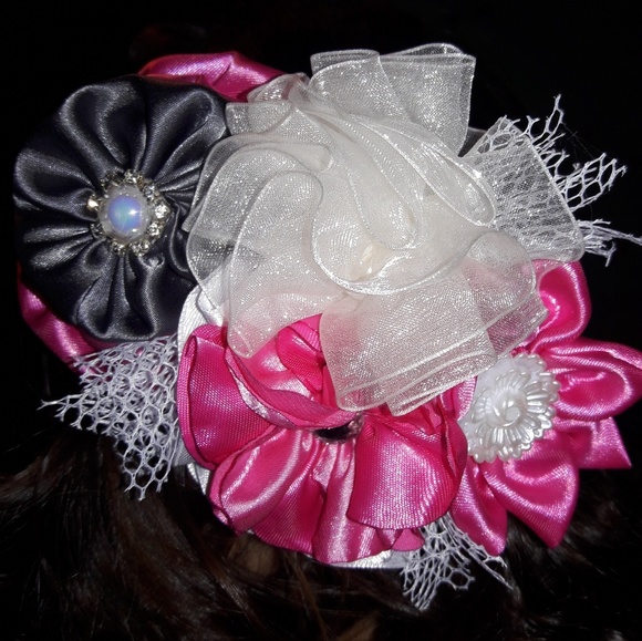 Flower headband - Picture 2 of 3